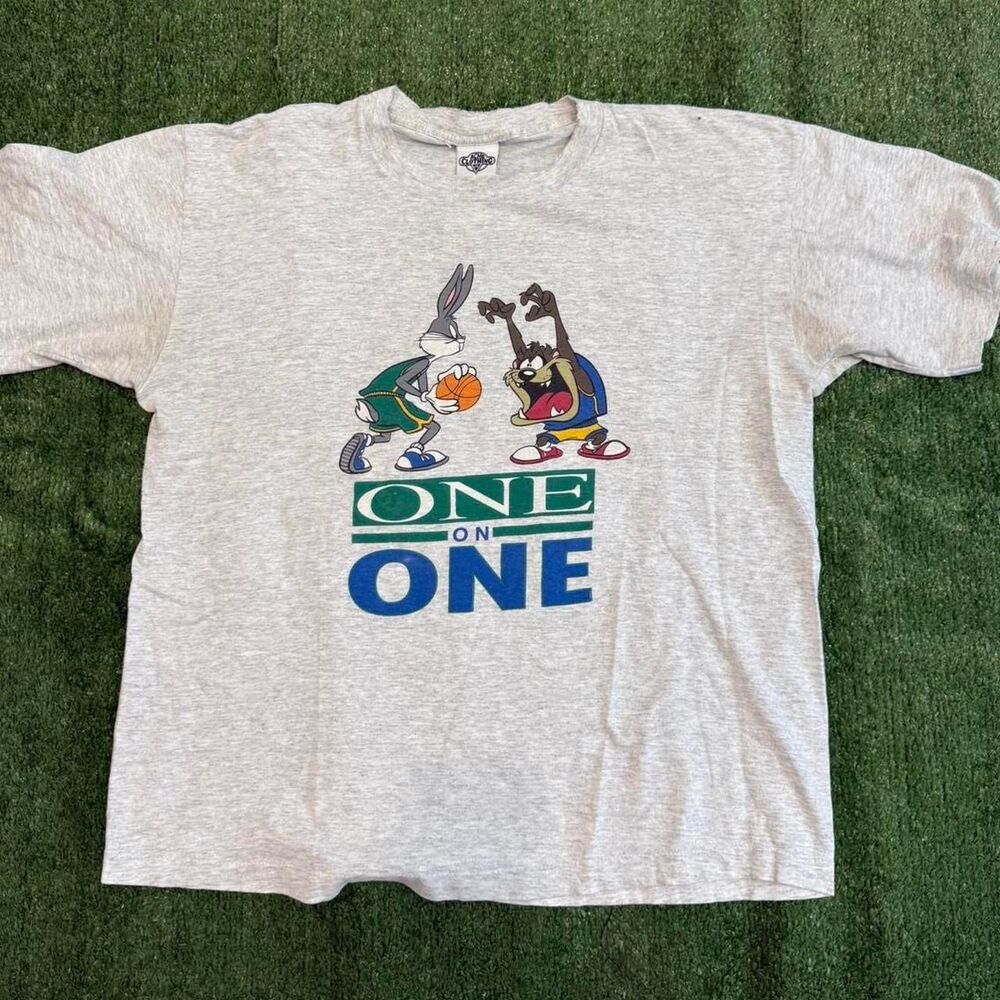 Vintage Acme Clothing Looney Tunes One On One t-shirt with Bugs Bunny and Taz